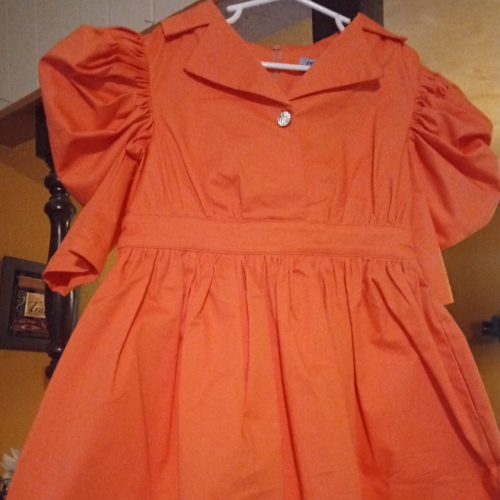 Girls dress